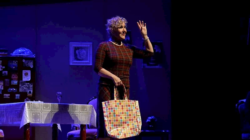 Shirley Valentine Bursa’da sahnelendi
