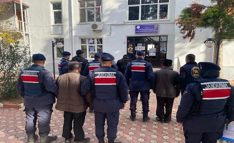 Amasya’da depodan fore kazık hırsızlığına tutuklama
