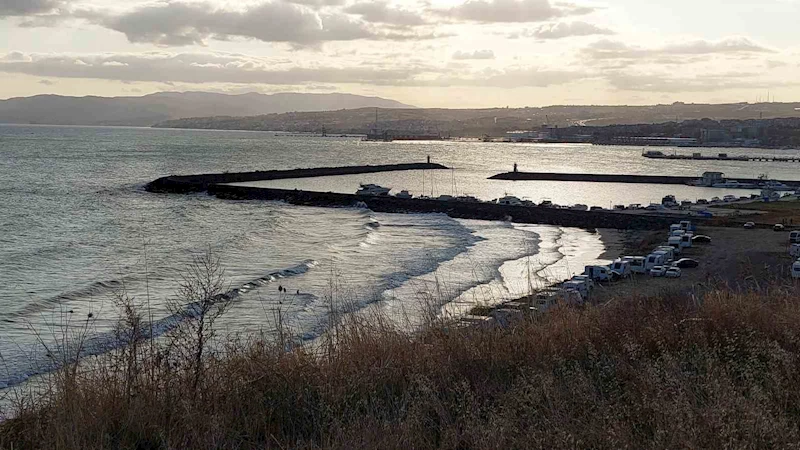 Marmara Denizi ulaşımına poyraz engeli
