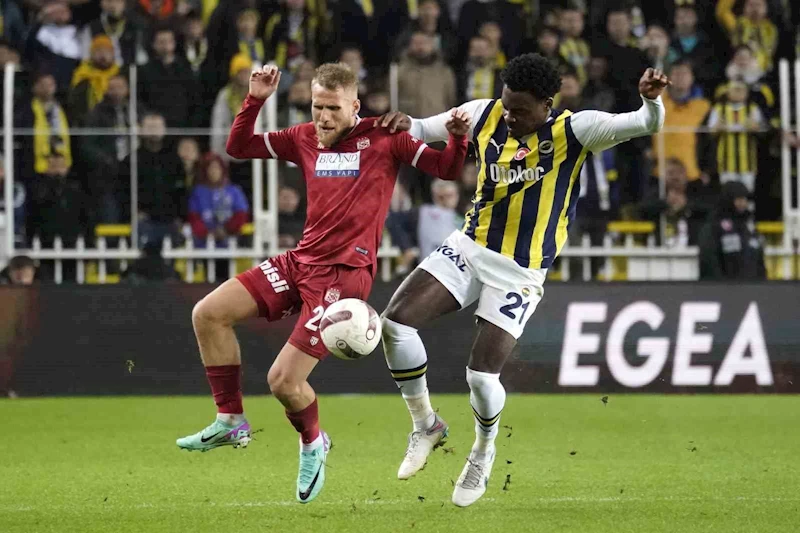 Fenerbahçe ile Sivasspor 37. randevuda
