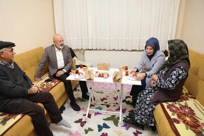 BAŞKAN ÇOLAKBAYRAKDAR, “TÜRKİYE’DE İLK OLAN UYGULAMALARLA MODEL OLDUK”