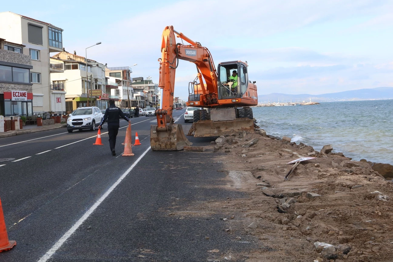 İzmir Güzelbahçe Belediyesi’nden kanayan yaraya neşter