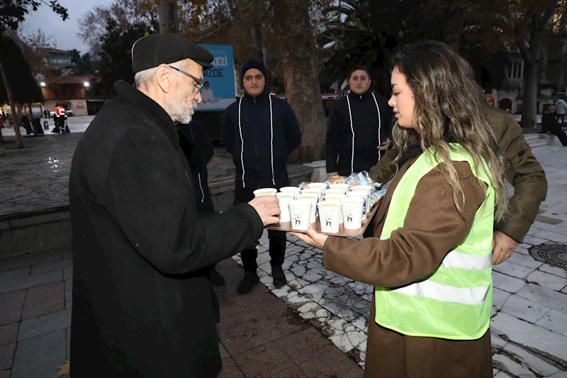 Gönüllüler Günü’nde gönülleri ısıtan ikram