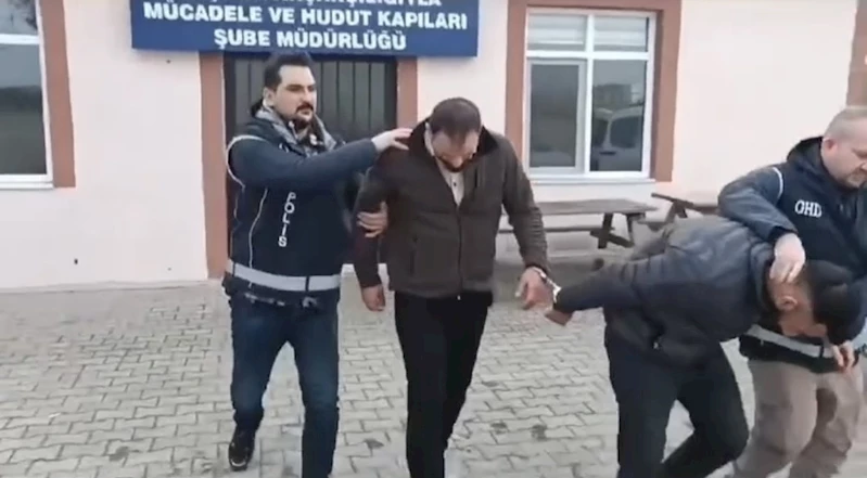 Kırklareli’de göçmen kaçakçılığı yaptığı iddiasıyla tutuklandı
