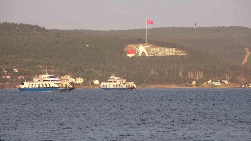 Bozcaada ve Gökçeada’ya bazı feribot seferlerine fırtına engeli