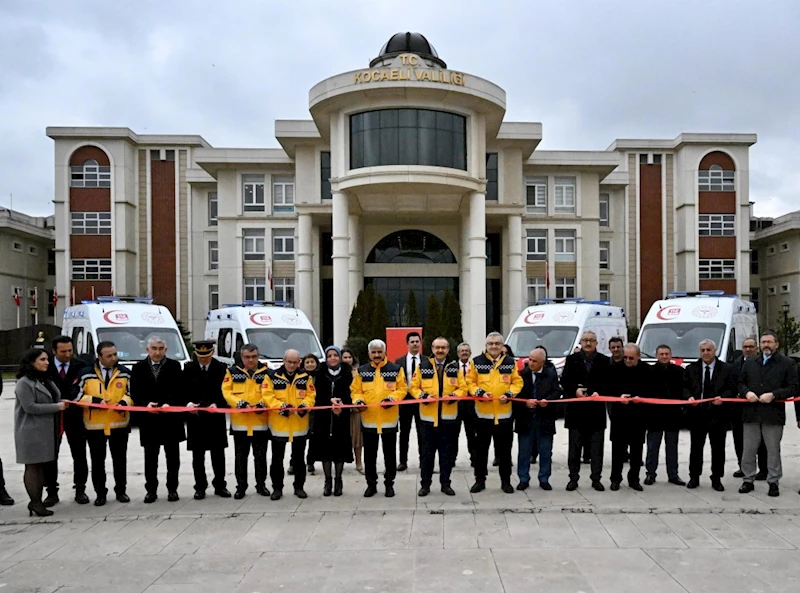Kocaeli’de hizmete giren 4 yeni ambulansla sayı 90’a ulaştı
