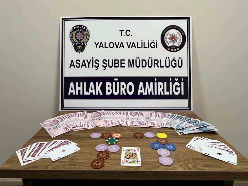 Yalova’da kumar oynayan 8 şüpheliye 51 bin 400 lira ceza
