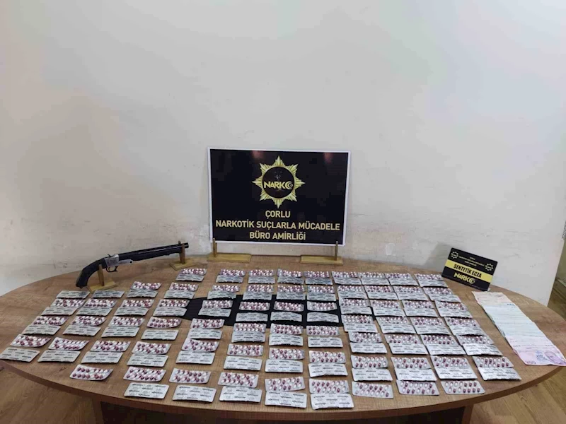 Tekirdağ’da bin 876 uyuşturucu hap ele geçirildi
