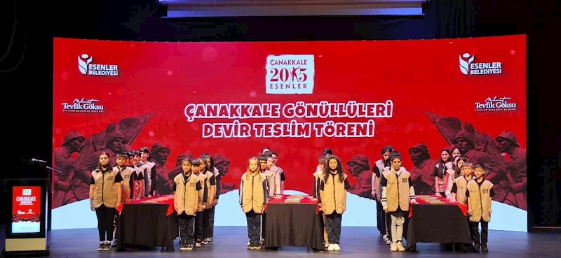 ‘Esenler’in 15’lileri Türk bayrağını düzenlenen törenle yeni arkadaşlarına devretti
