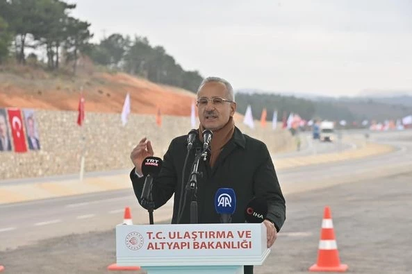 Ankara-İstanbul YHT hattında seyahat süresi 35 dakika daha kısalıyor

