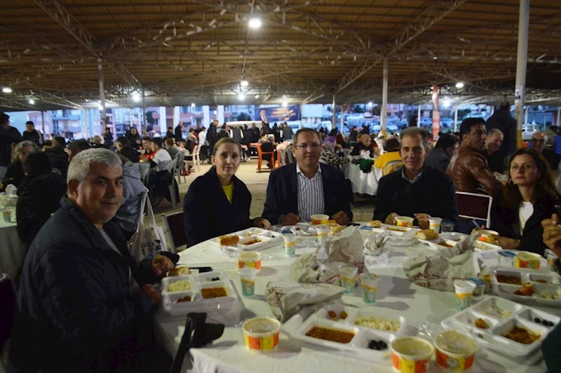 Ayvalık Belediyesi’nden 5 bin kişilik  iftar
