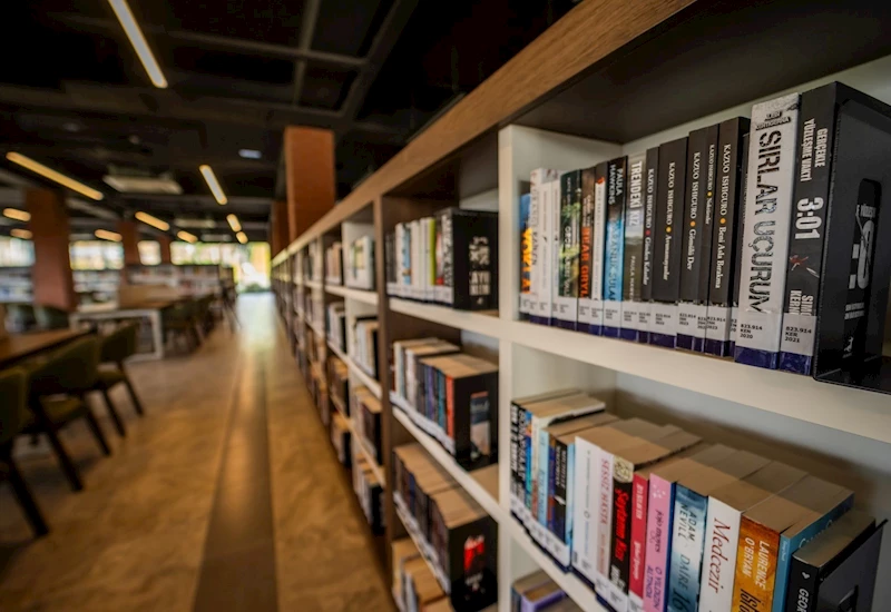 Derince Kütüphanesi 8 bin kitapla gençlere hizmet verecek
