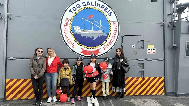 TCG Salihreis Fırkateyni 23 Nisan dolayısıyla İstanbul’da ziyarete açıldı