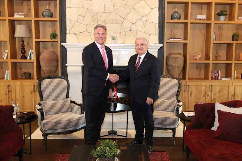 Bakan Güler, Avustralya Başbakan Yardımcısı ve Savunma Bakanı Marles ile görüştü
