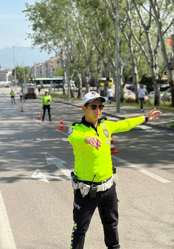 Bursa polisi trafik canavarlarına geçit vermedi
