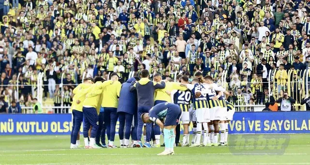 Fenerbahçe, şampiyonluk umudunu son 2 haftaya taşıdı