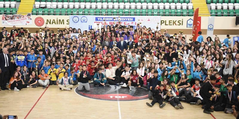 Yıldırım’da Okul Sporları İlçe Şenlikleri sona erdi
