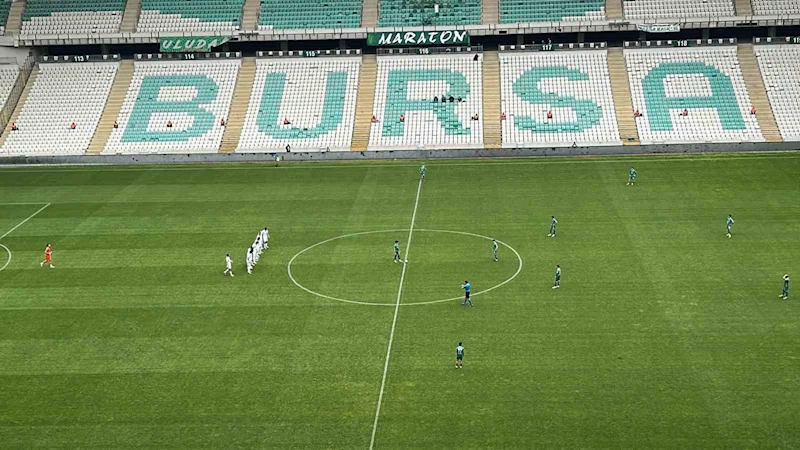 Vanspor FK oyuncularından Bursaspor maçında protesto
