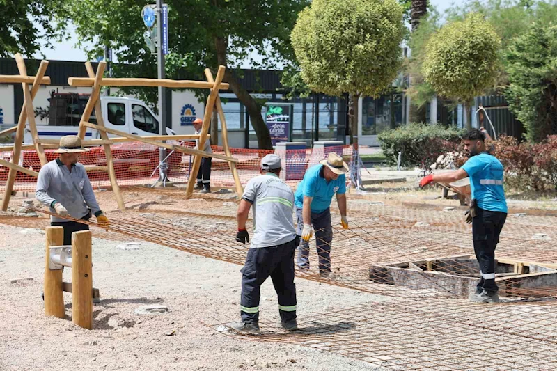 Eskihisar’daki çocuk parkı yenileniyor
