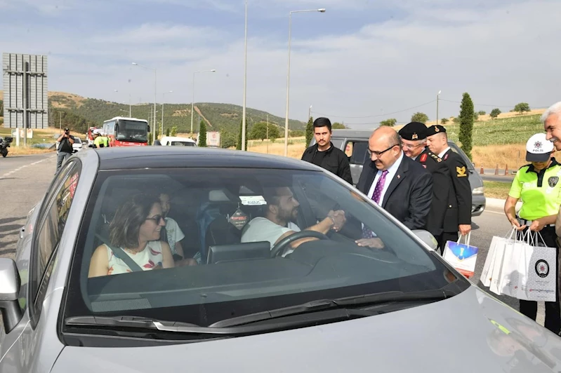 Vali Ustaoğlu’ndan bayram tatili öncesi denetim
