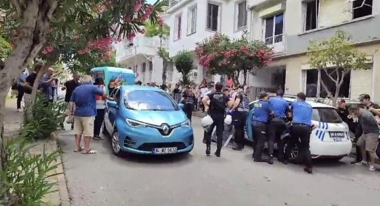 Büyükada’da minibüslere karşı çıkan 9 kişi gözaltına alındı
