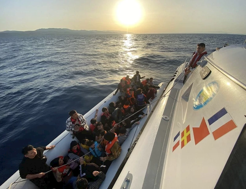 Ayvacık açıklarında 30’u çocuk, 75 kaçak göçmen yakalandı
