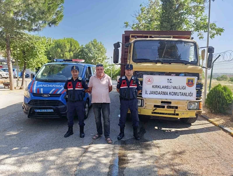 Babaeski’de çalınan kamyonu jandarma buldu
