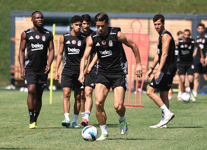 Beşiktaş, yeni sezon hazırlıklarını sürdürdü
