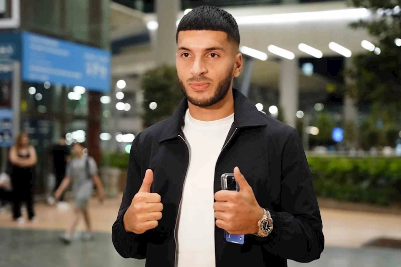 Fenerbahçe’nin yeni transferi Oğuz Aydın, İstanbul’a geldi
