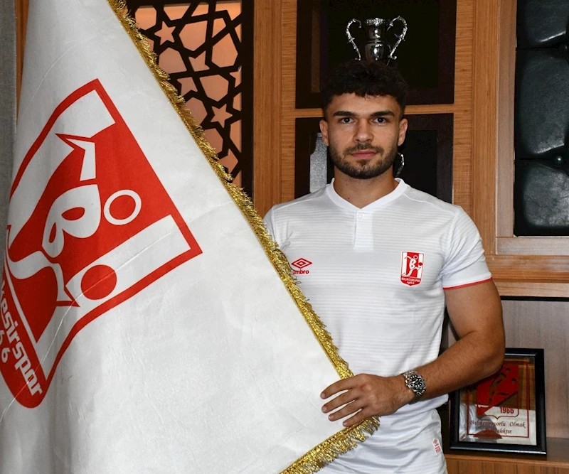 Balıkesirspor, Ahmet Gülay ve Hüseyin Altıntaş ile sözleşme imzaladı

