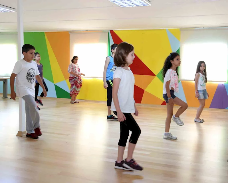 Ataşehir Belediyesi’nin Yaz Sanat Okulu’nda 2. dönem başlıyor
