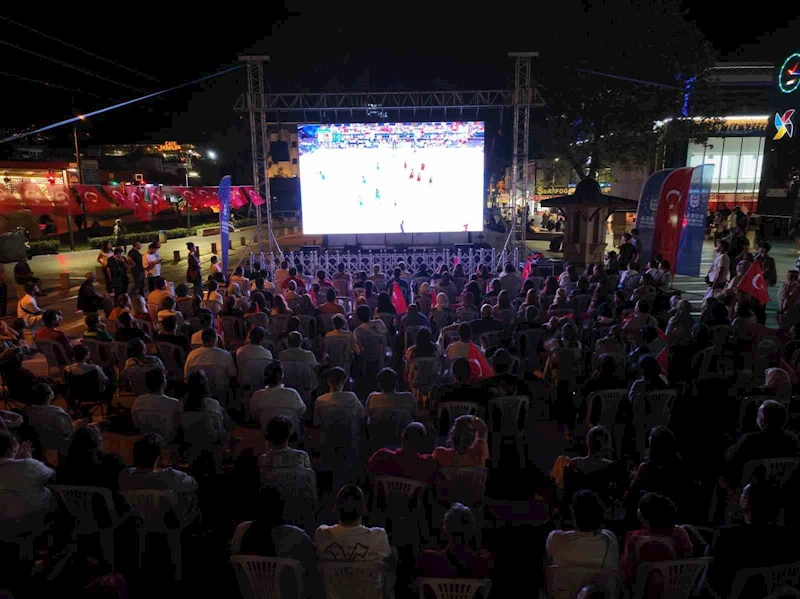 A Milli Kadın Voleybol Takımı’na Bursa’dan tam destek
