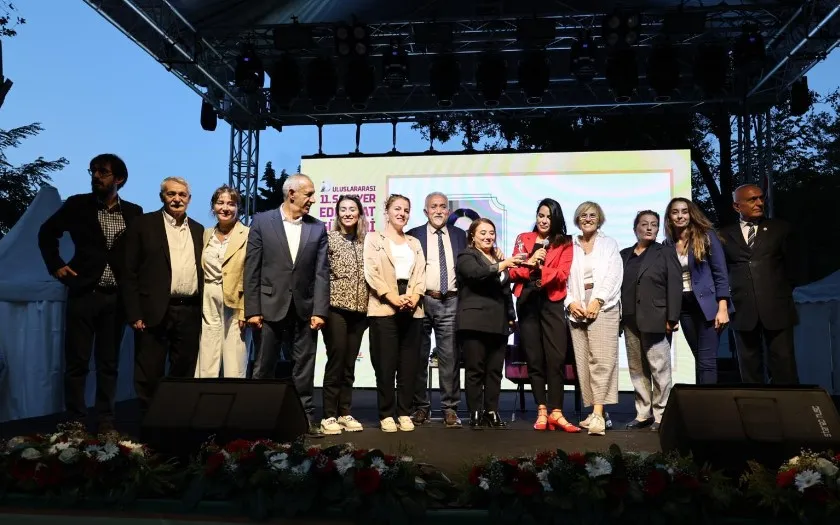 Sarıyer’de edebiyat ve kültür rüzgarı esmeye devam ediyor.