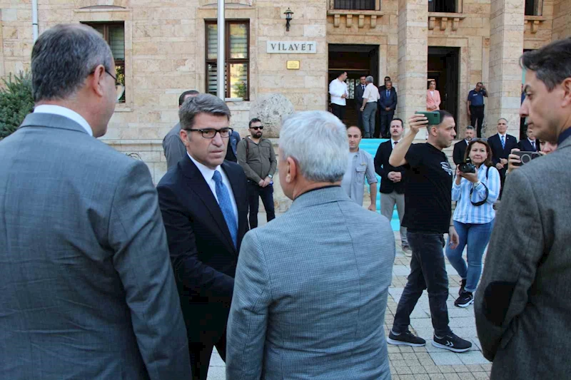 Amasya’nın yeni Valisi Önder Bakan görevine başladı
