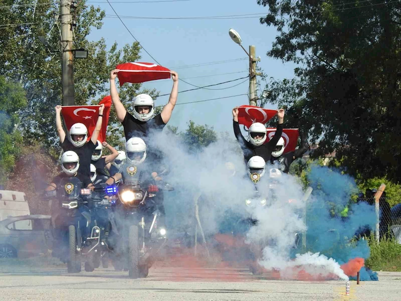 Yunus timlerinden nefes kesen gösteri
