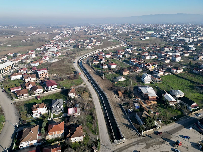 Akyazı Karacasu’ya yeni cadde ve yaşam alanı: Arter asfalta hazırlanıyor