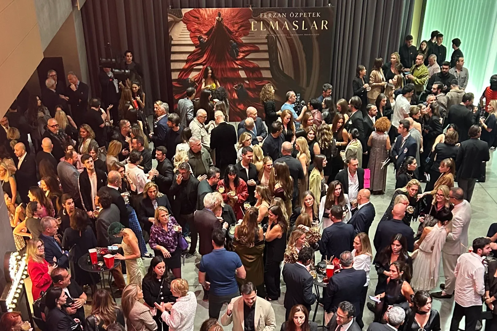 Ferzan Özpetek’in “Elmaslar” filmi Türkiye’de izleyiciyle buluştu