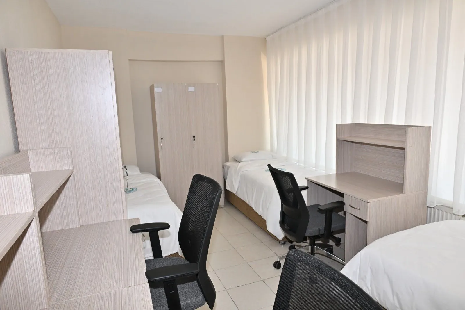 Manisa’da ilk öğrenci misafirhanesi hizmete açıldı