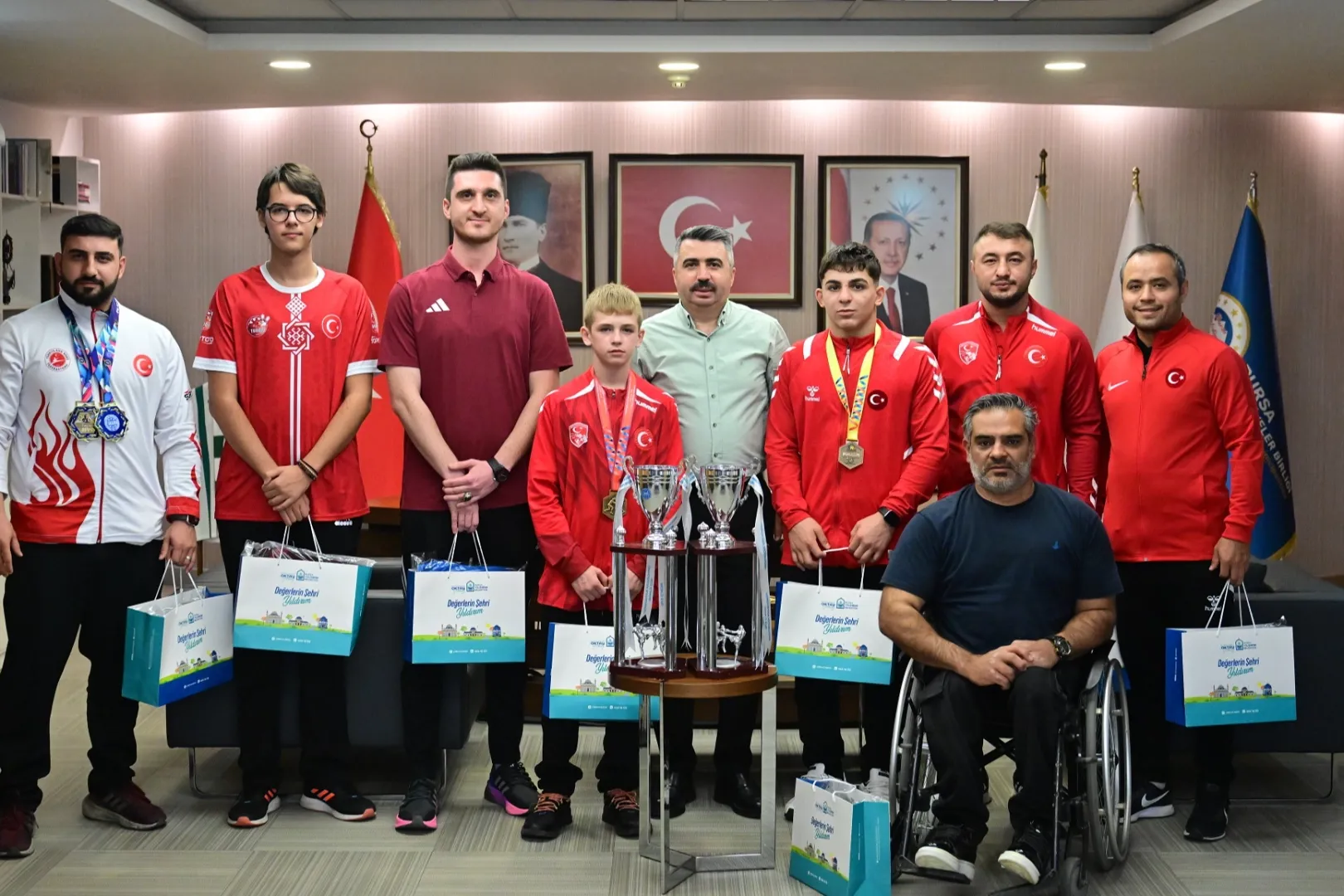 Başkan Oktay Yılmaz, Yıldırımlı sporcuları ağırladı