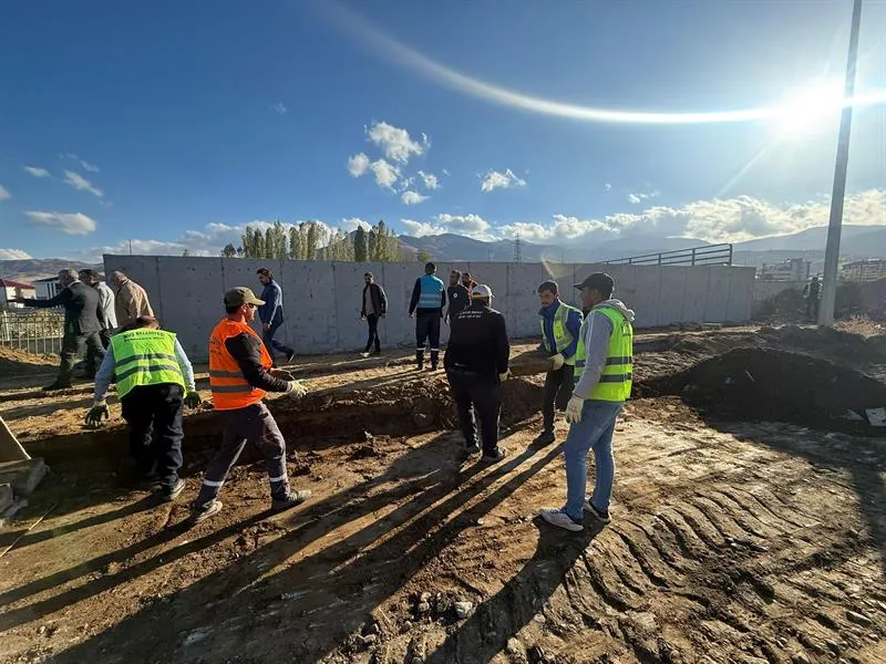 Muş Belediyesi Eşbaşkanı Sırrı Söylemez, Yeni Mahalle Çar Çayı Projesi
