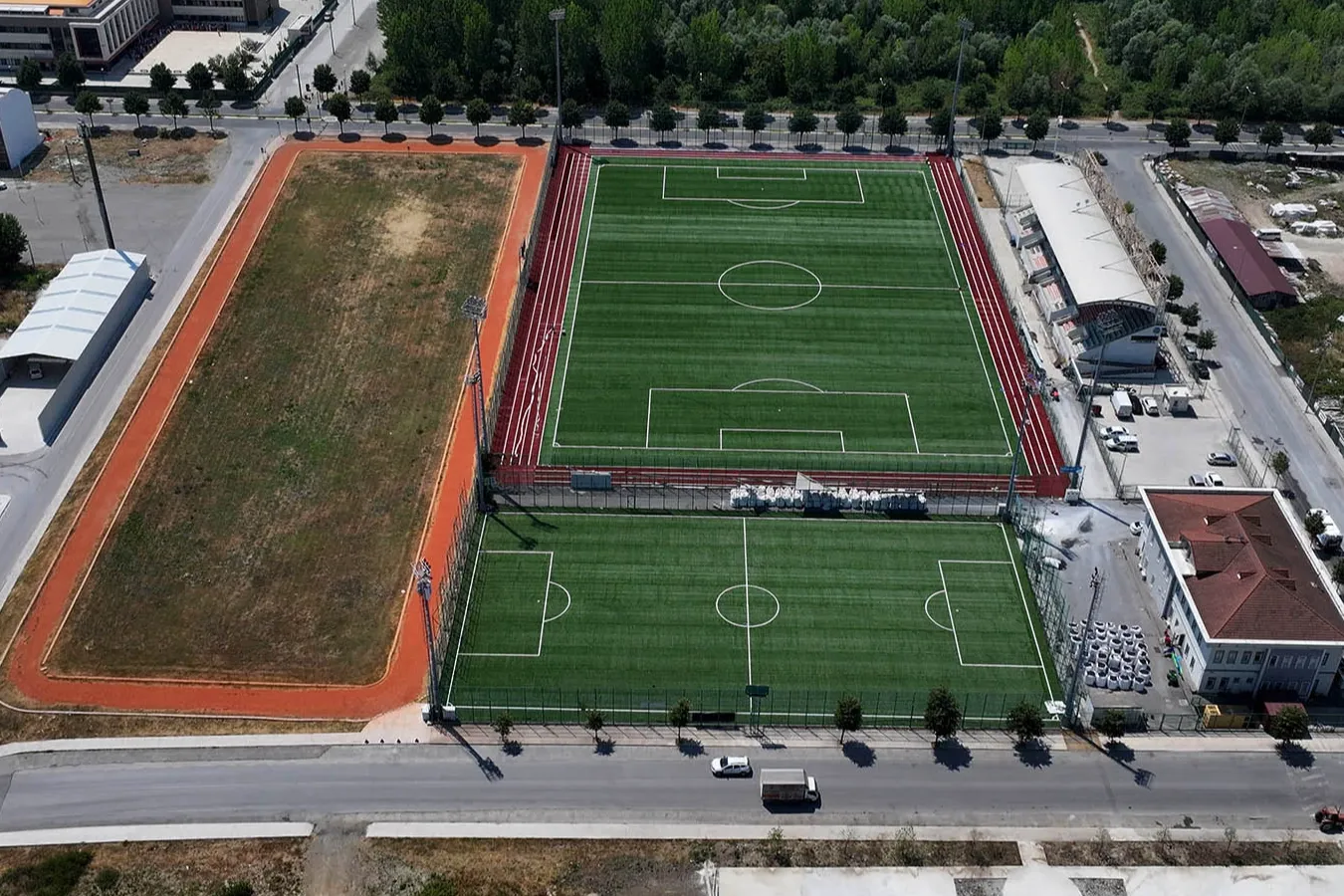 Ekrem Karaberberoğlu Spor Tesisi’ne FIFA kalite onayı