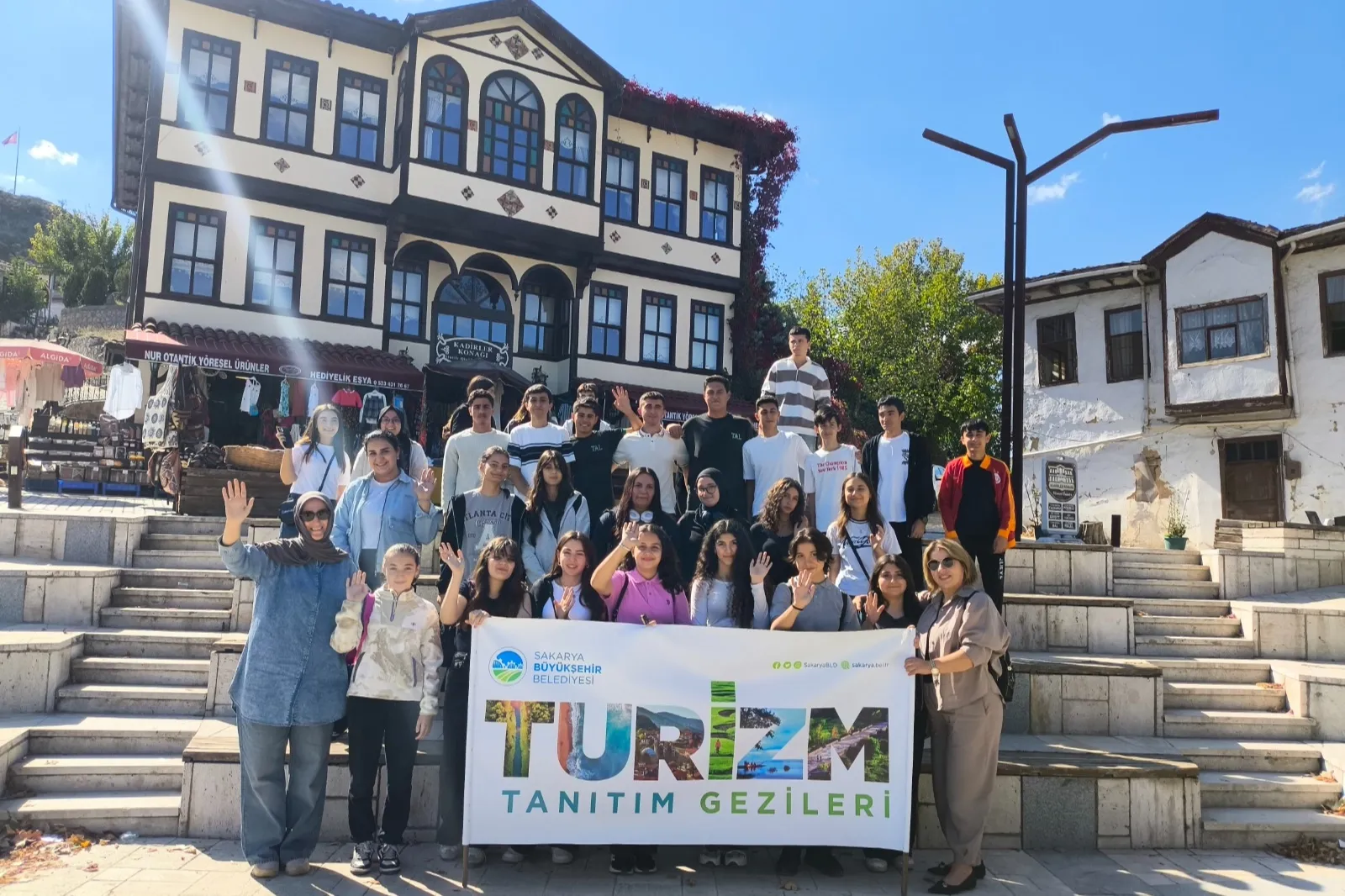 Sakaryalı gençler şehrin zenginliklerini keşfediyor