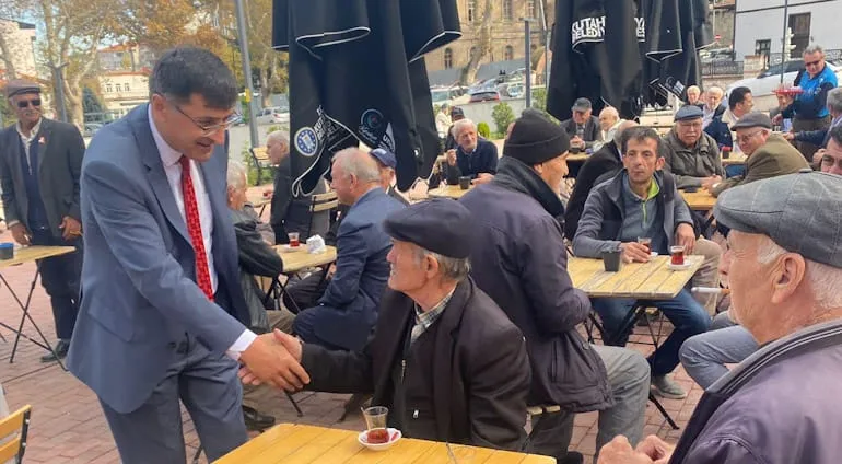 Kütahya Belediye Başkanı Çamlıbahçe Kent Lokantası ve Kent Kahvesi