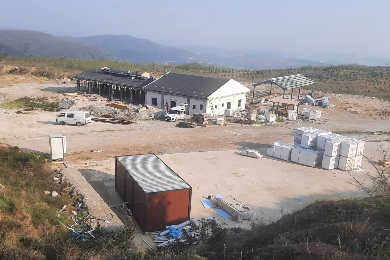 Kocaeli İzmit’te Dost Pati Yaşam Alanı’na enerji hattı