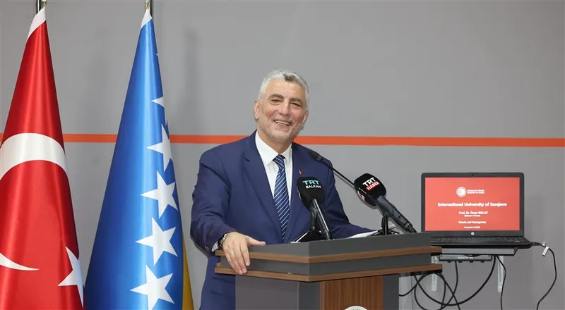 Ticaret Bakanı Bolat, Saraybosna Üniversitesi