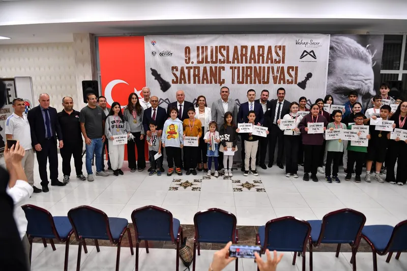 9. Mersin Uluslararası Satranç Turnuvası Ödül Töreniyle Sona Erdi