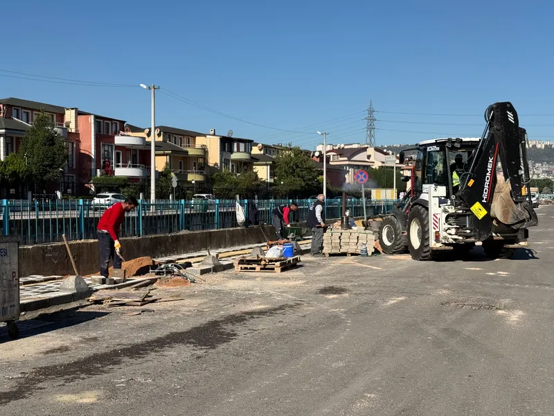 İzmit Belediyesi Alikahya Fatih ve Yahya Kaptan Mahallelerinde Çalışmalarını Sürdürüyor