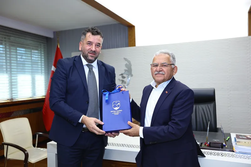 Kayseri Büyükşehir Belediye Başkanı Büyükkılıç, Bosna-Hersek Heyetini Ağırladı