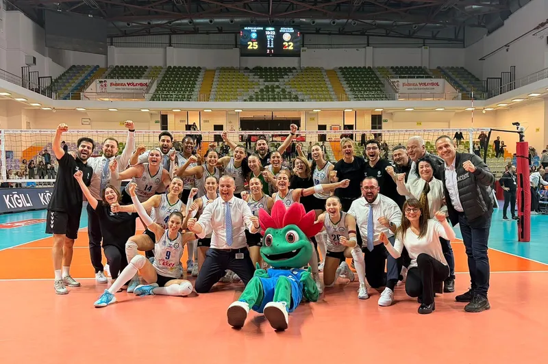 Nilüfer Belediyespor Eker, Eczacıbaşı Dynavit