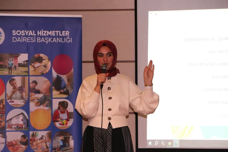 Teknoloji ve Sınav Kaygısı Semineri Öğrencileri Bilgilendirdi